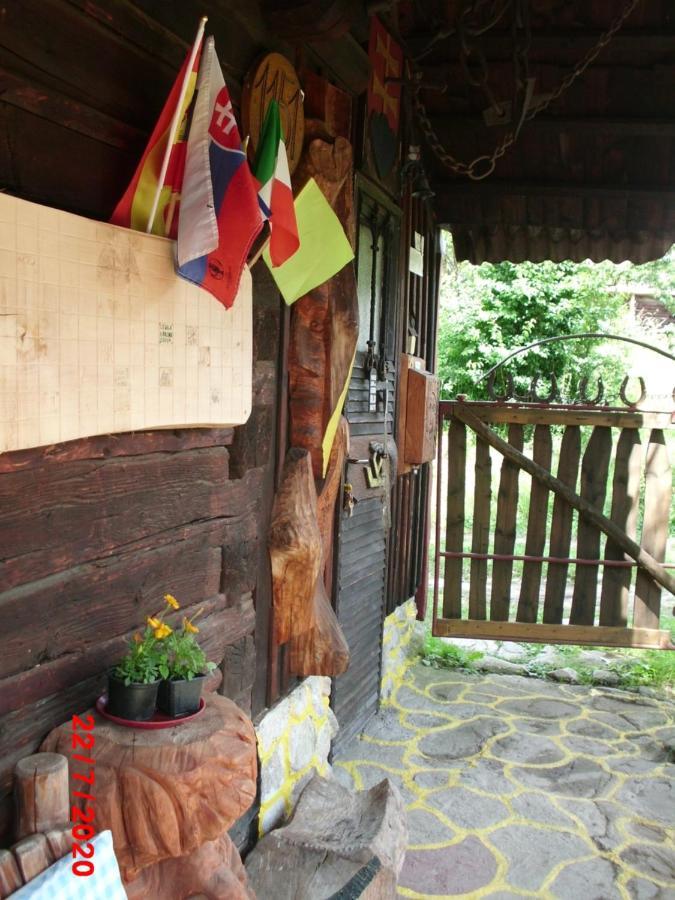 Romanticka Drevenica Liptovská Osada Eksteriør billede
